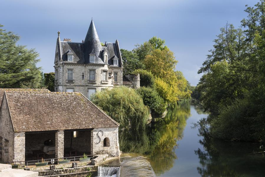 Moret-sur-Loing, la douceur d’une cité médiévale