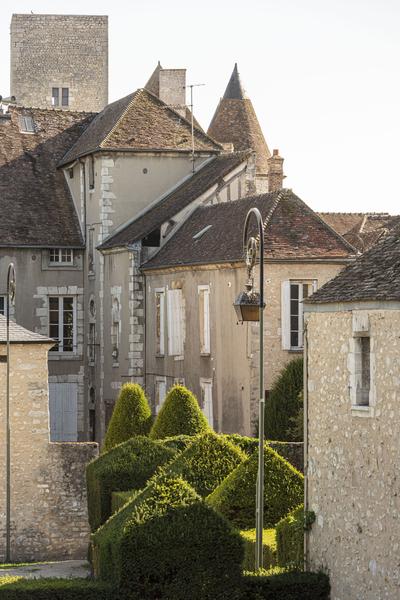 Nemours, le charme du médiéval