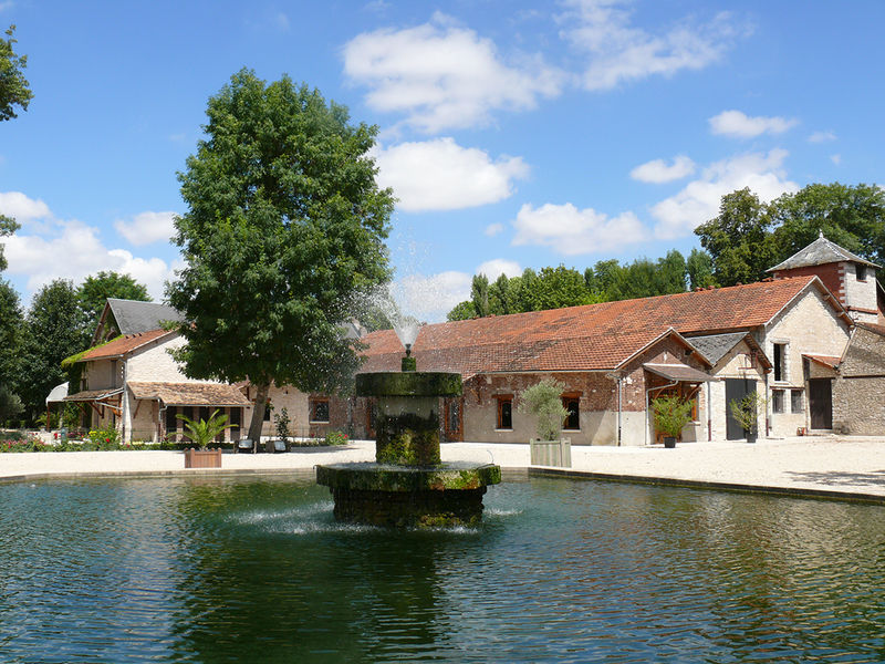 Abbaye Royale Notre Dame de Cercanceaux